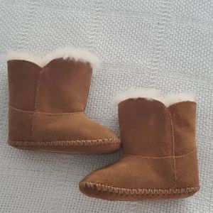 Baby UGG